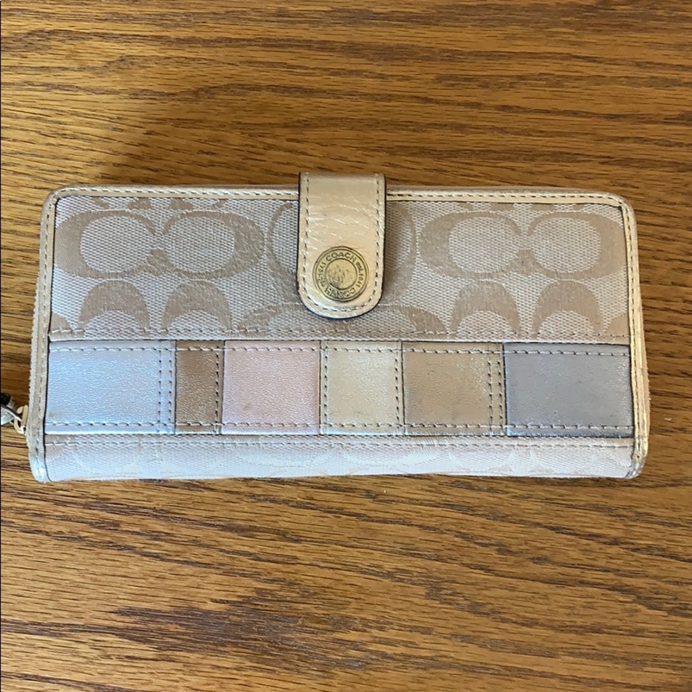 ‼️SALE‼️Coach Wallet